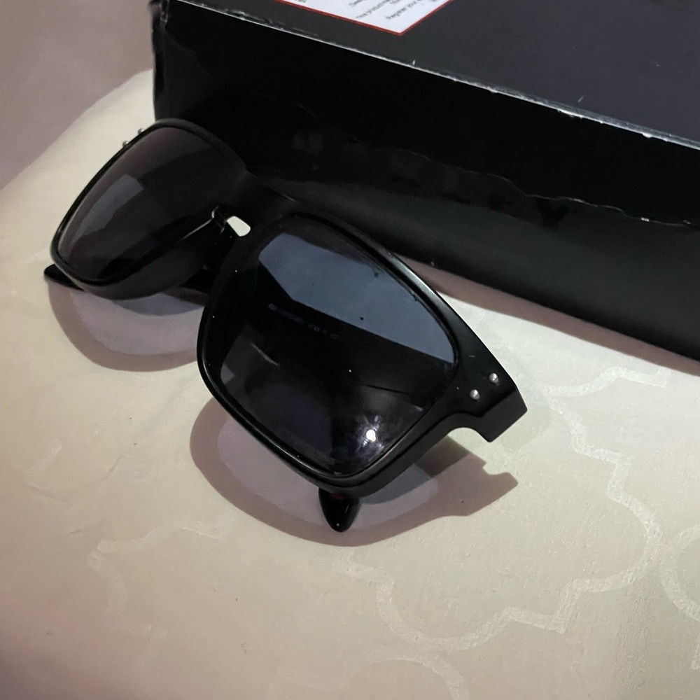 Oakley Holbrook Sunglasses